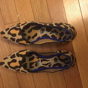 Rothy's Big Cat Points 7.5